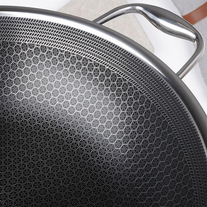 24CM Non-Stick Honeycomb Pan - Perfect Cooking Companion