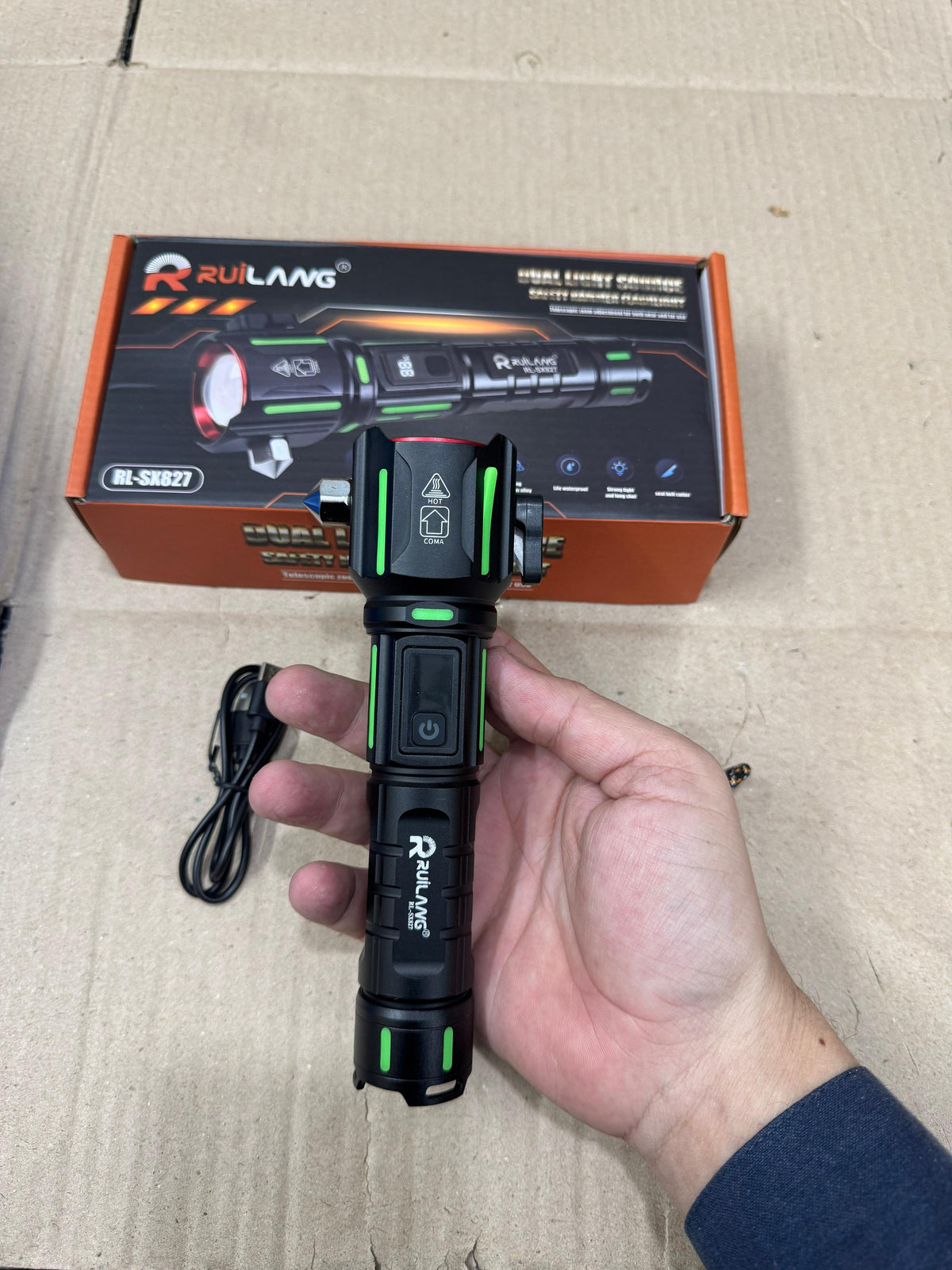5.11 Lamp Emergency Flashlight 1km Range - front view