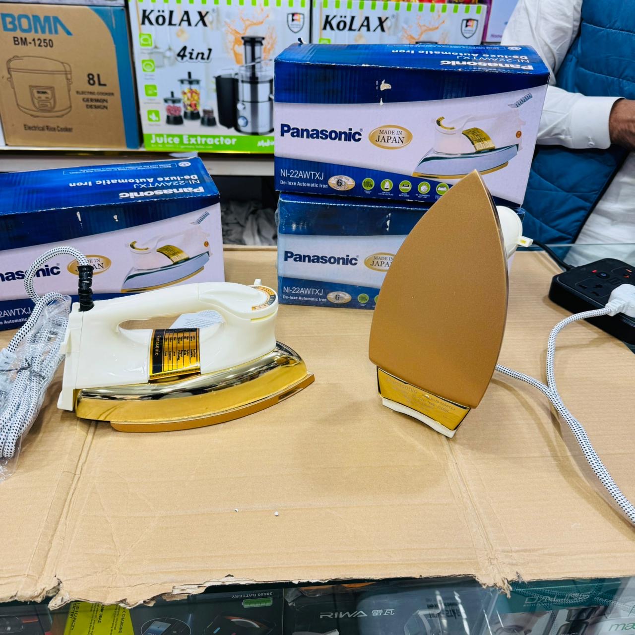 Iron Panasonic Heavy Duty -1000 watt