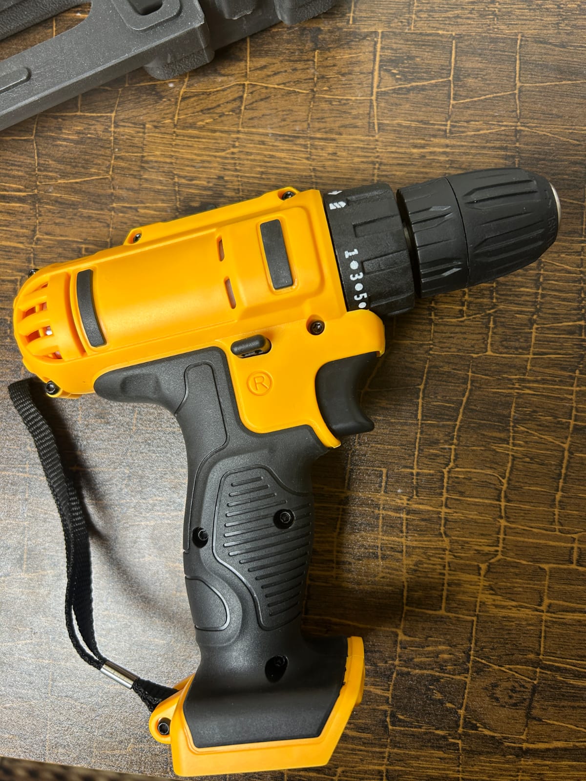 Cordless Drill Machine Kit, 24V, 10Mm Chuck, 25 Accessories, 2 Batteries With Charger And Case,Yellow