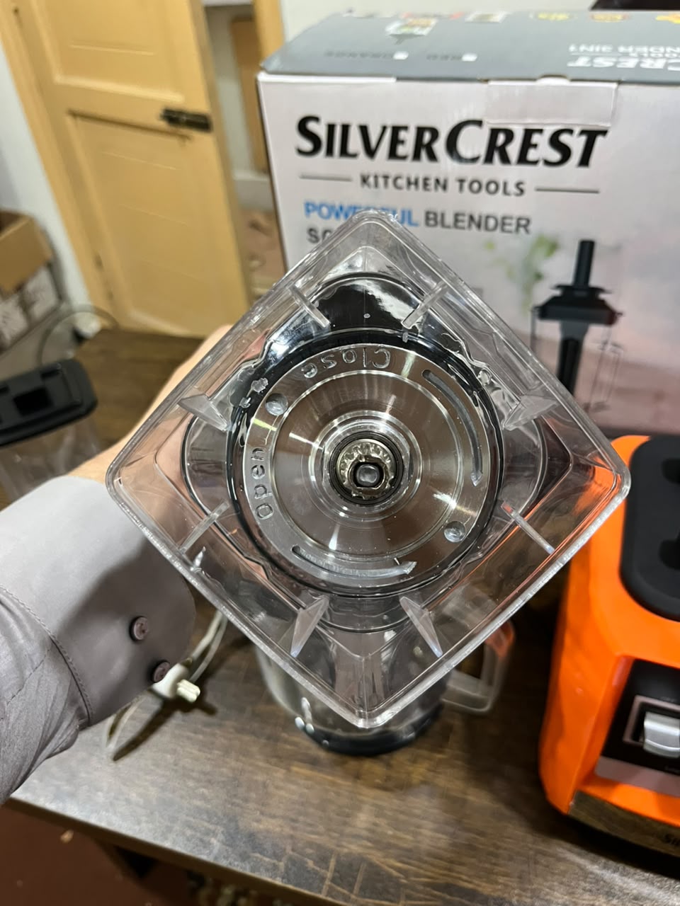 SilverCrest SC-4080B Powerful Blender – 2000W High Performance