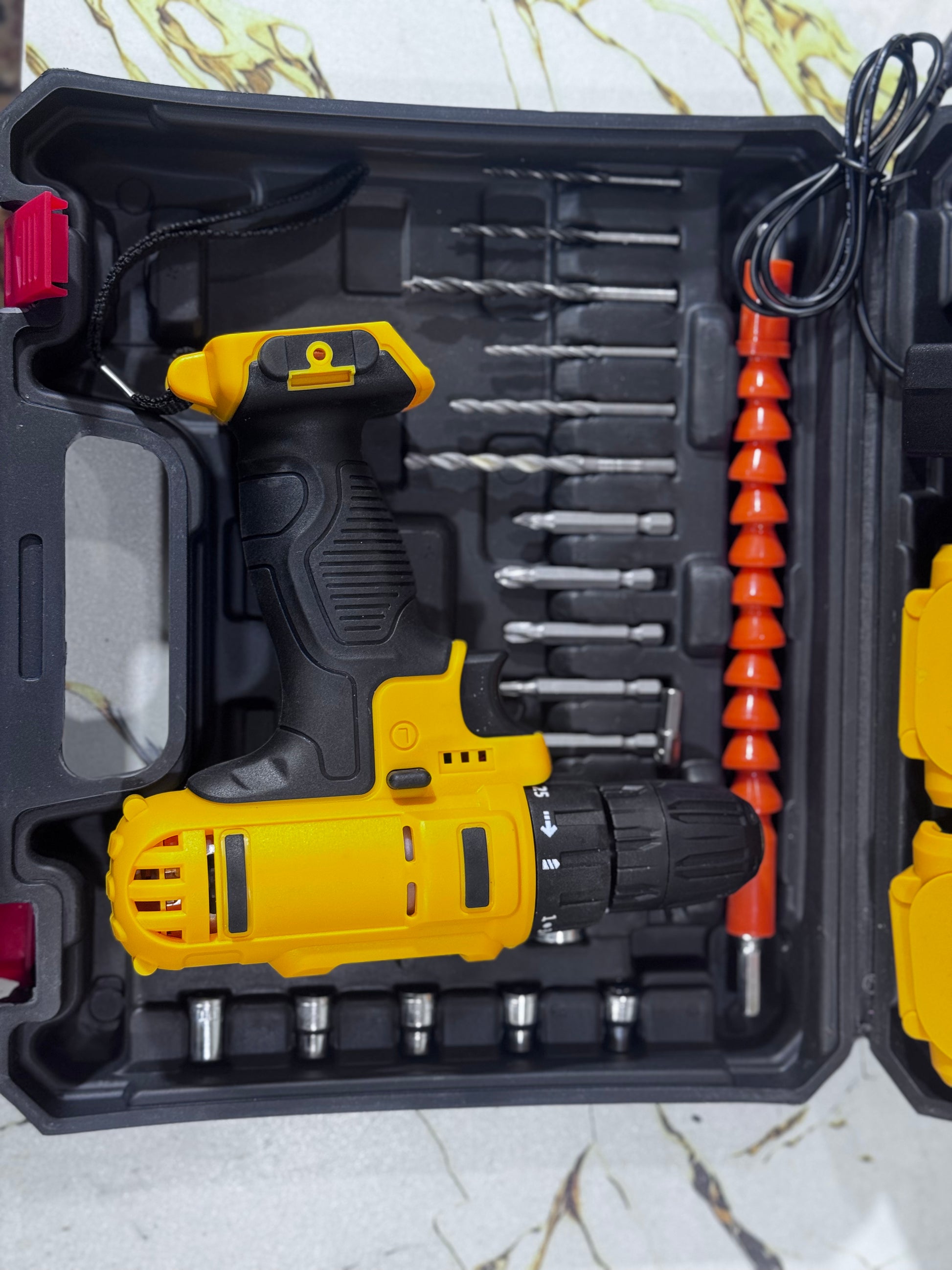 Cordless Drill Machine Kit 2 Batteries - close up