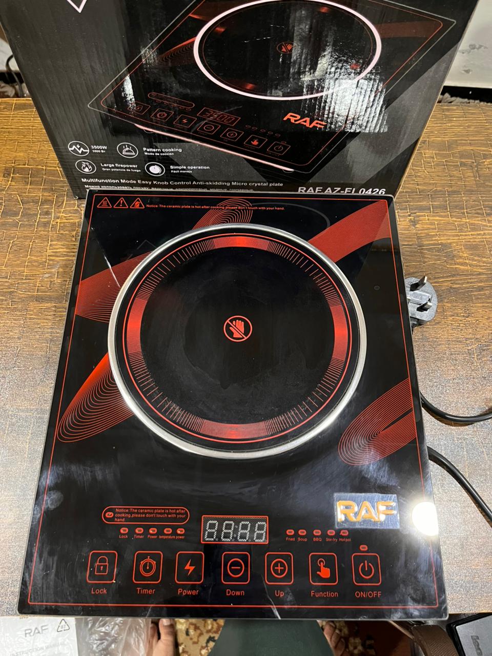 RAF Infrared Cooker 3500W Fast Powerful Cooking - close up