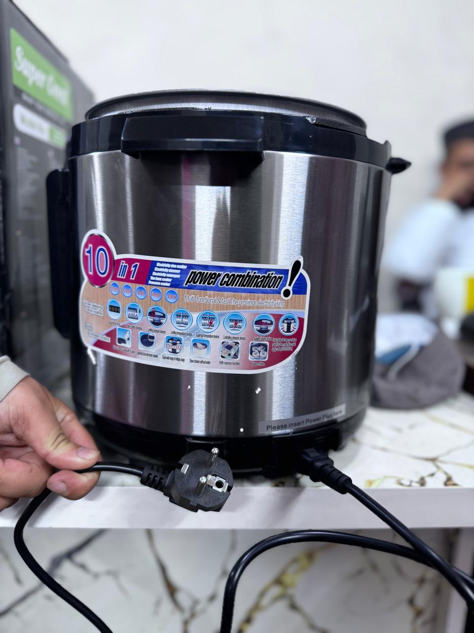 Super Crest Electric Pressure Cooker SCT-3002 - extra view 1